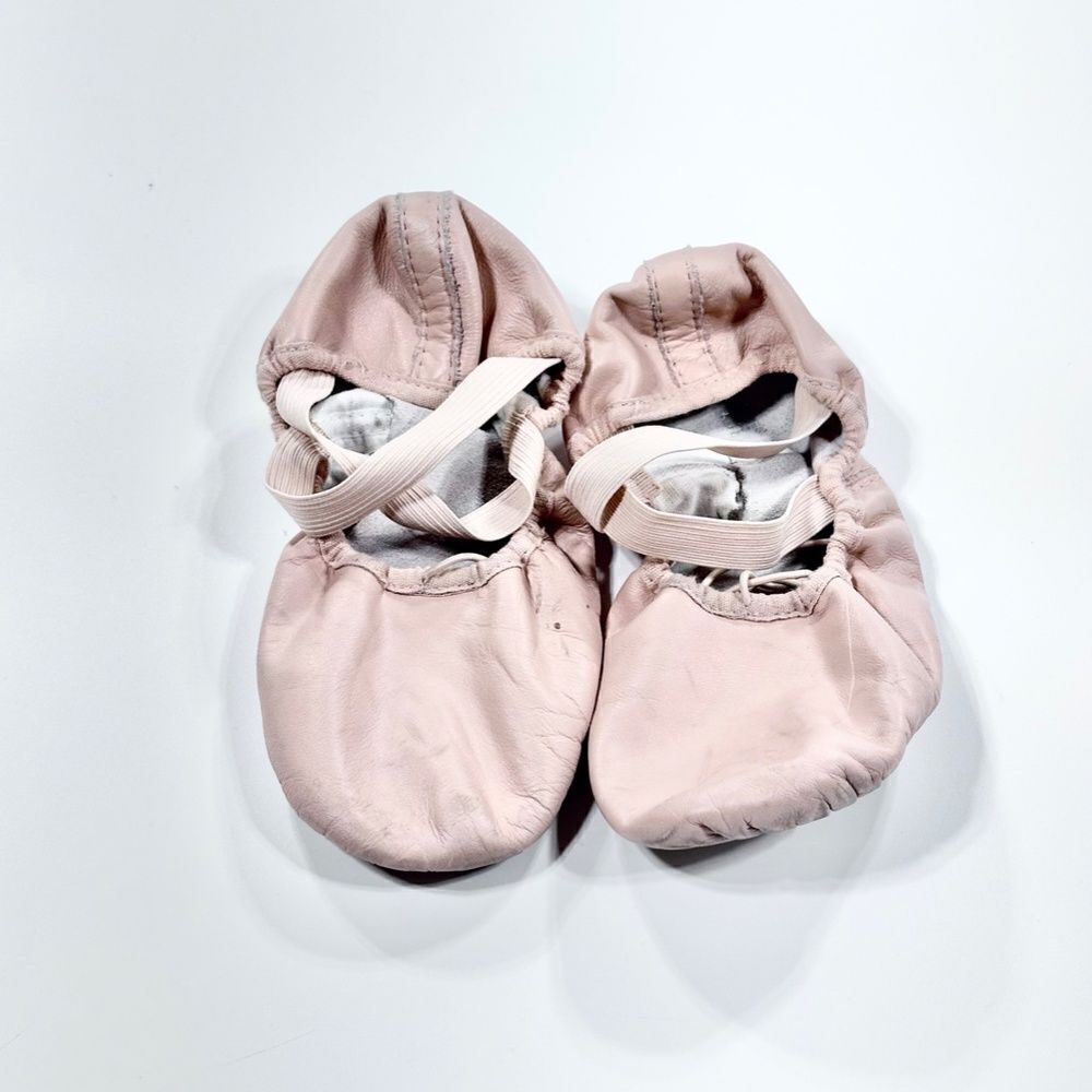 Bloch pink leather ballet shoes 6A